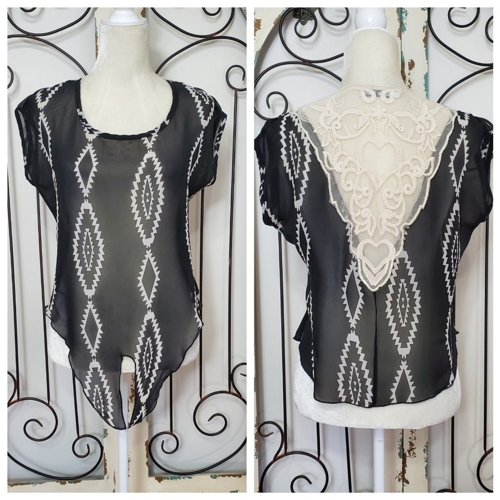 Cupid's diary black sheer lace top size small